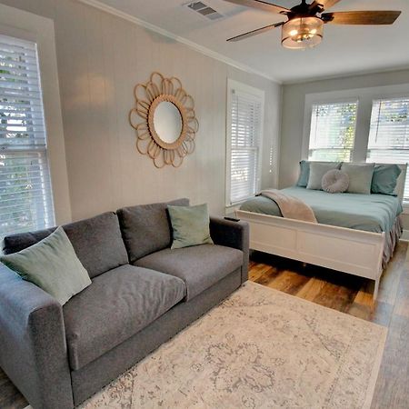 Heart Of Galveston Stylish Apt Near Attractions Exterior photo