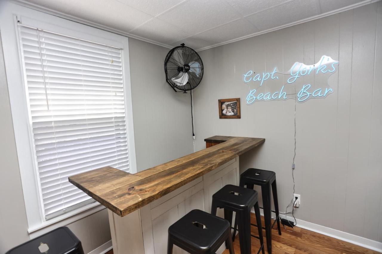 Heart Of Galveston Stylish Apt Near Attractions Exterior photo